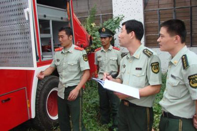 山东各地聘消防武警后勤人员